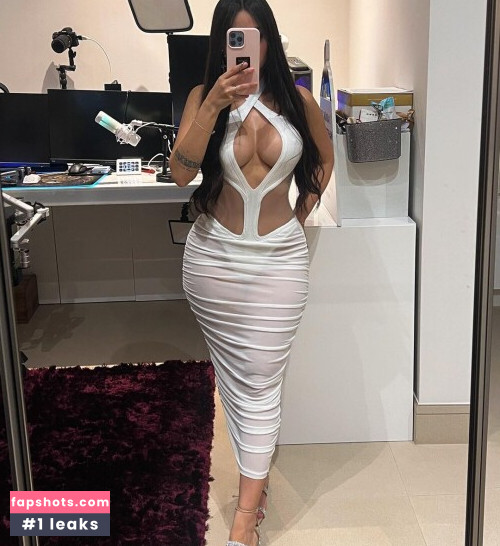 Nyvi Estephan Nacktheit OnlyFans Fotos #1485 - Fapshots