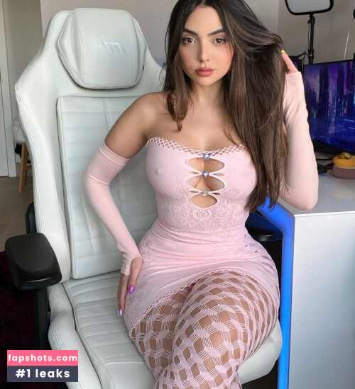 Nyvi Estephan Nacktheit OnlyFans Fotos #1538 - Fapshots