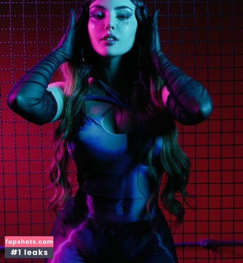 Nyvi Estephan Nacktheit OnlyFans Fotos #1565 - Fapshots