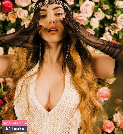 Nyvi Estephan Nacktheit OnlyFans Fotos #1572 - Fapshots