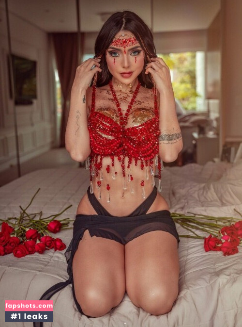 Nyvi Estephan Nacktheit OnlyFans Fotos #621 - Fapshots