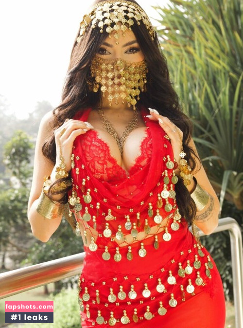 Nyvi Estephan Nacktheit OnlyFans Fotos #650 - Fapshots