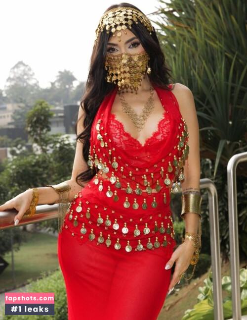 Nyvi Estephan Nacktheit OnlyFans Fotos #660 - Fapshots