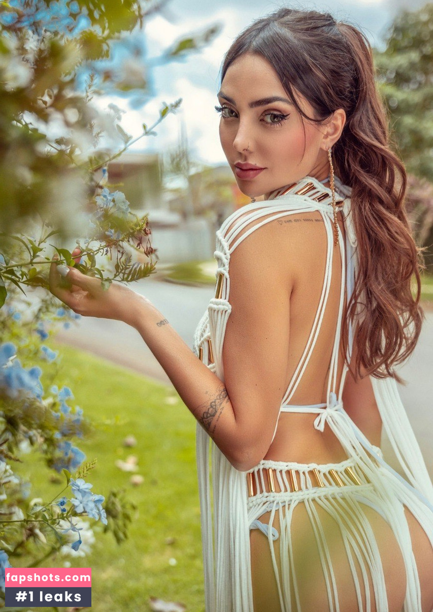 Nyvi Estephan Nacktheit OnlyFans Fotos #825 - Fapshots