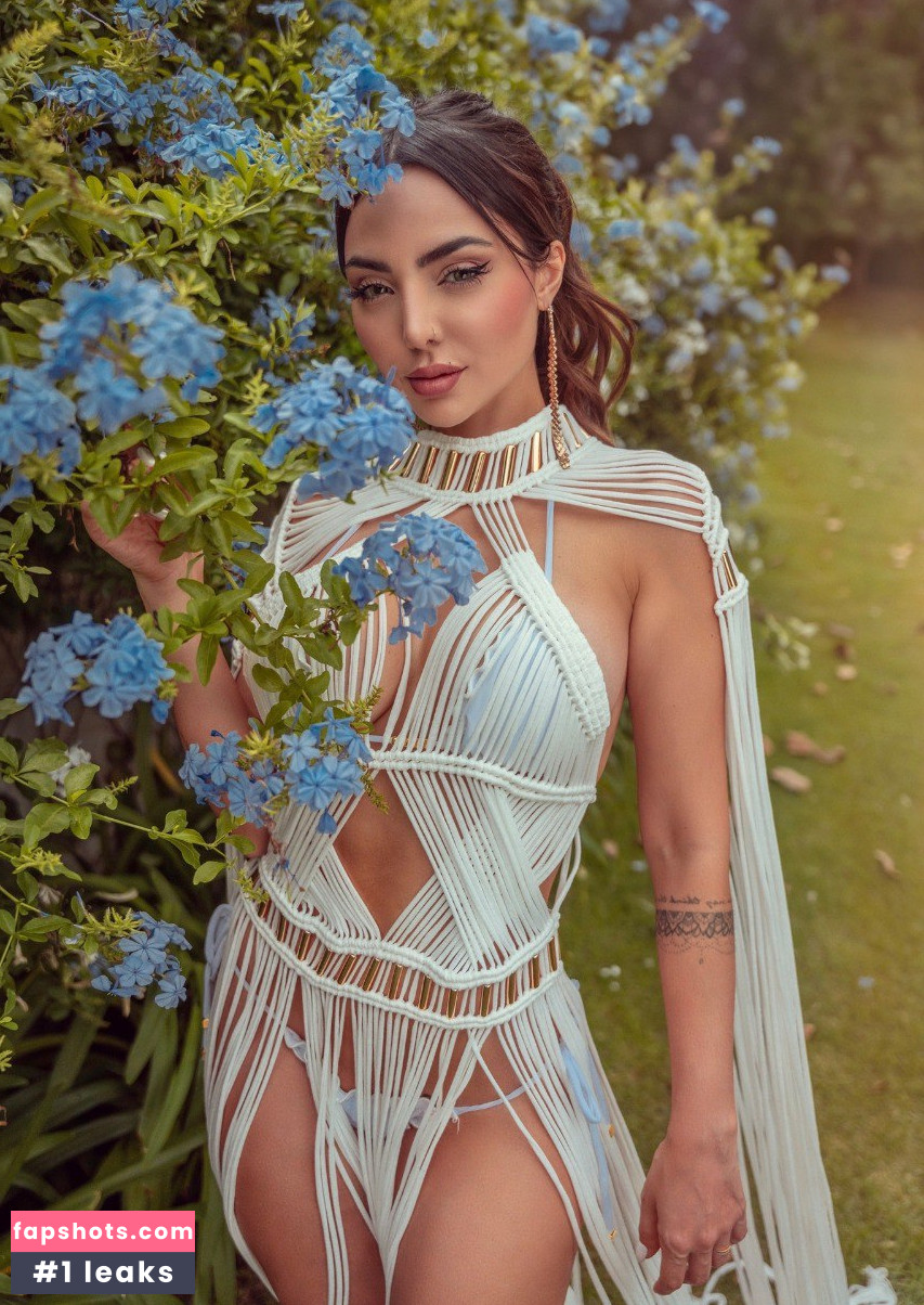 Nyvi Estephan Nacktheit OnlyFans Fotos #828 - Fapshots