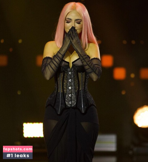 Nyvi Estephan Nacktheit OnlyFans Fotos #885 - Fapshots