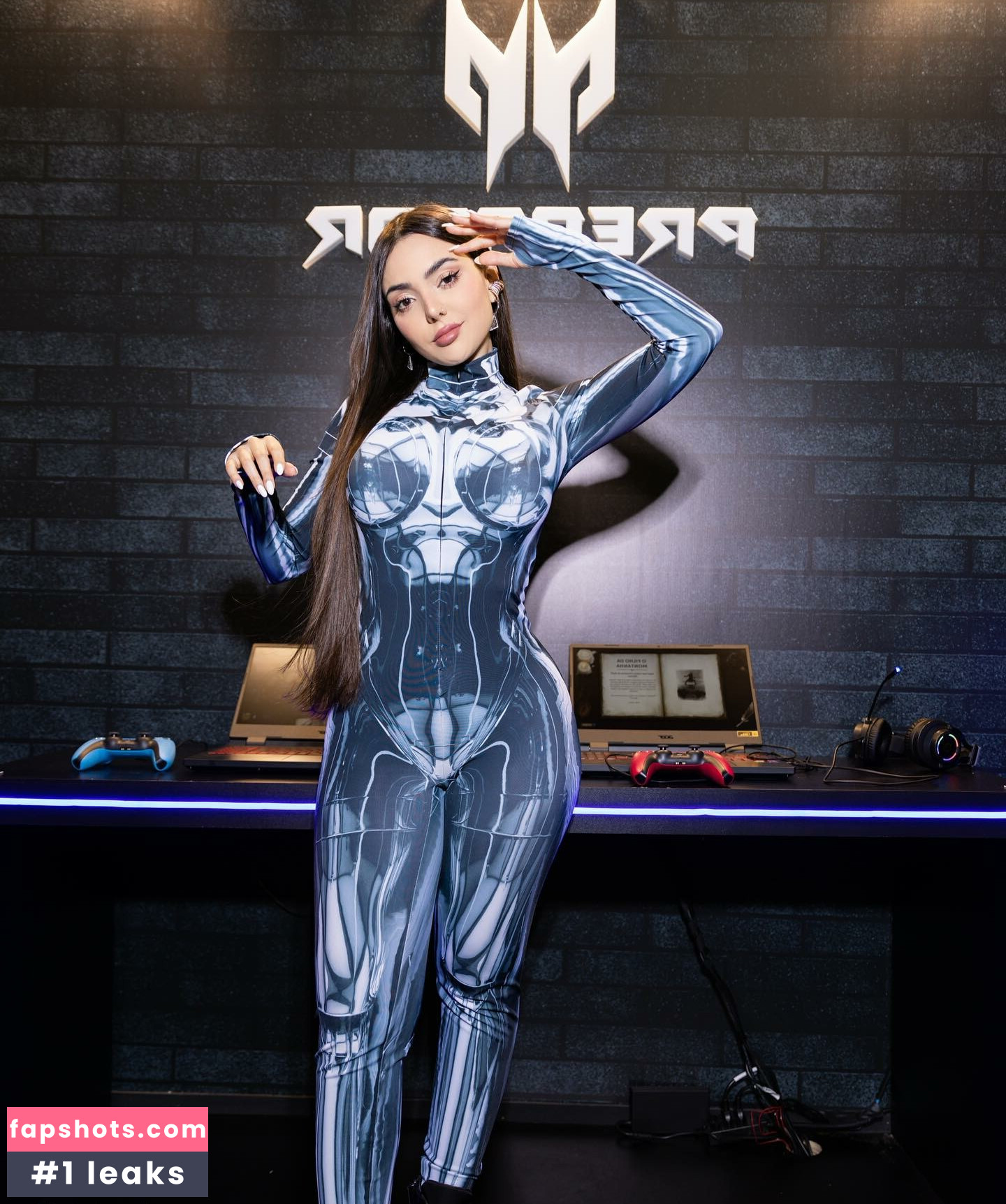 Nyvi Estephan Nahé úniky fotek pouze od fanoušků #108 - Fapshots