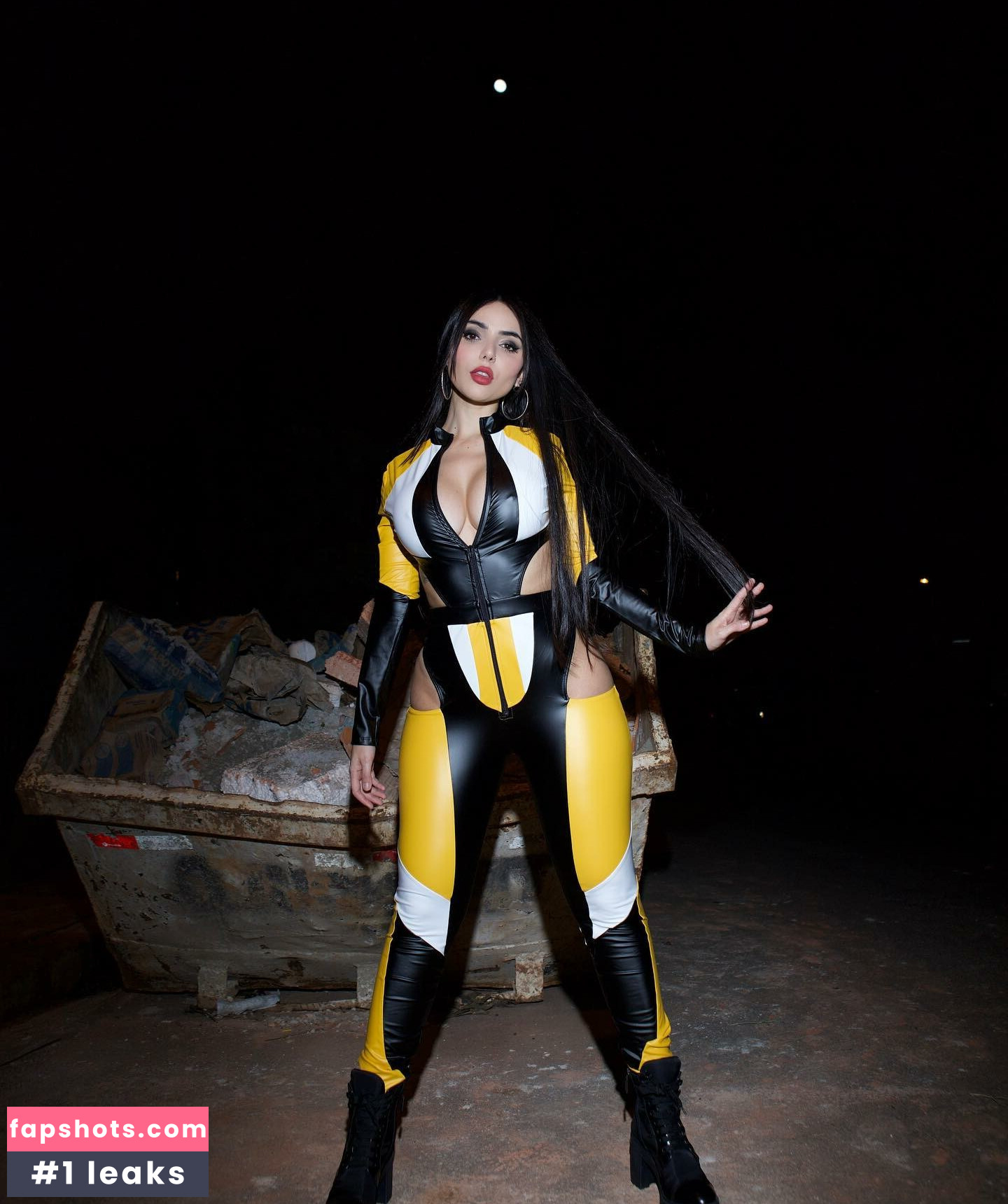 Nyvi Estephan Nahé úniky fotek pouze od fanoušků #200 - Fapshots