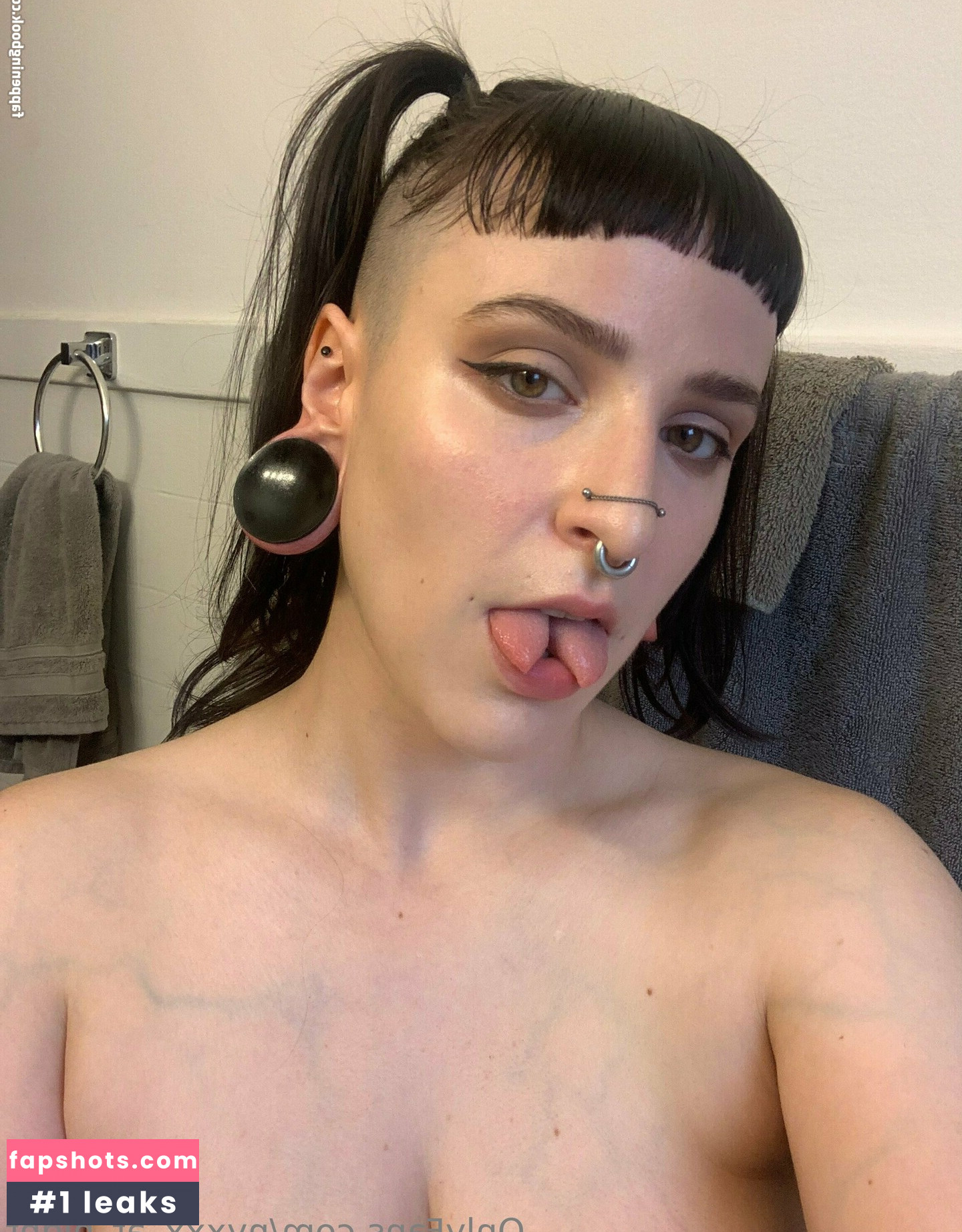 nyxxx_at_night gallery photo #29