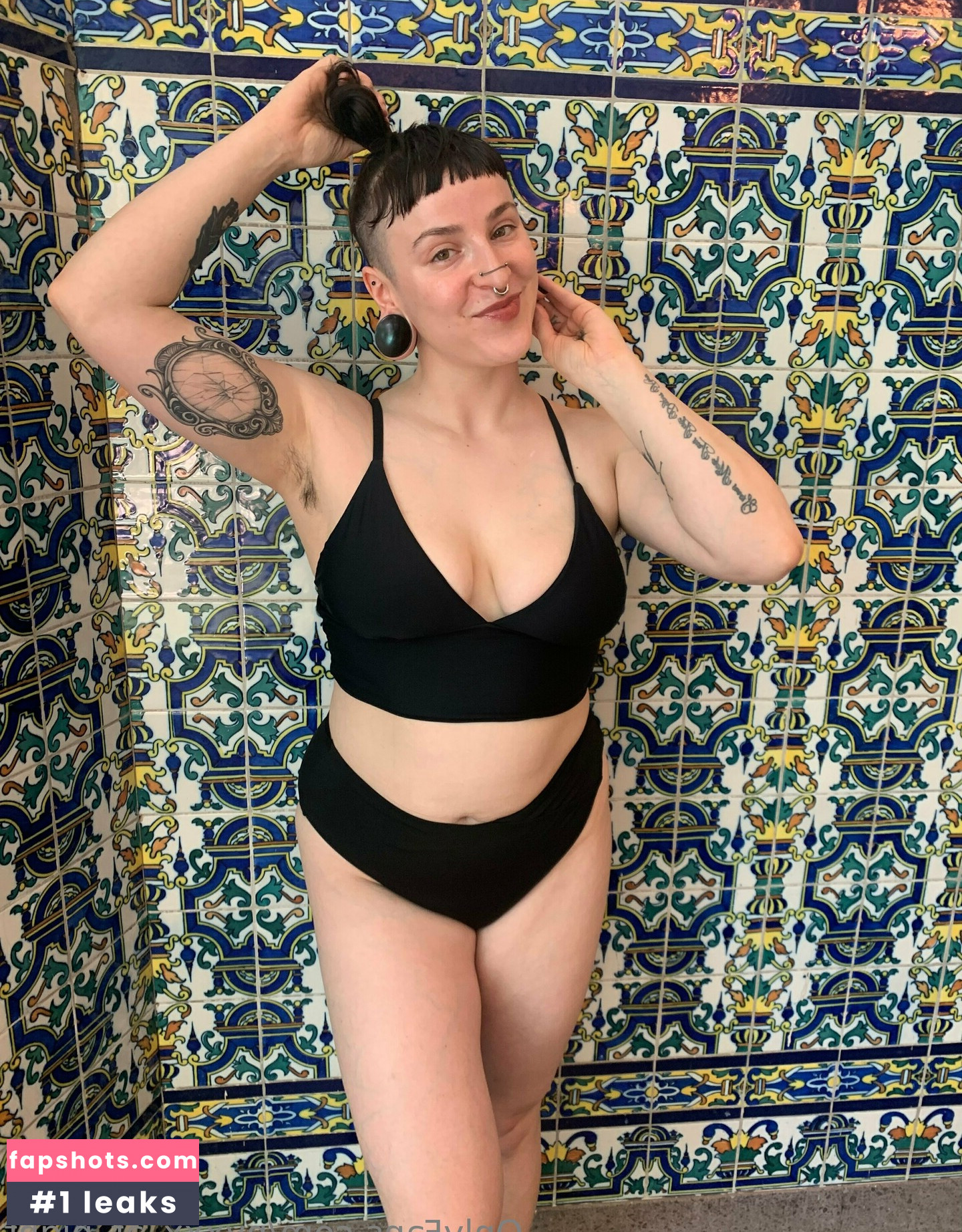 nyxxx_at_night gallery photo #37