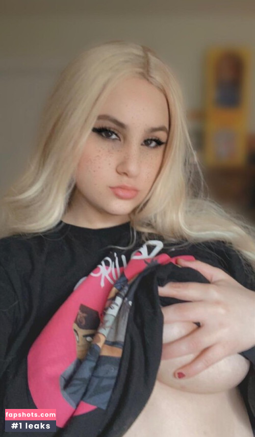 Oatmilktea13 Nude Leaks OnlyFans - Fapshots