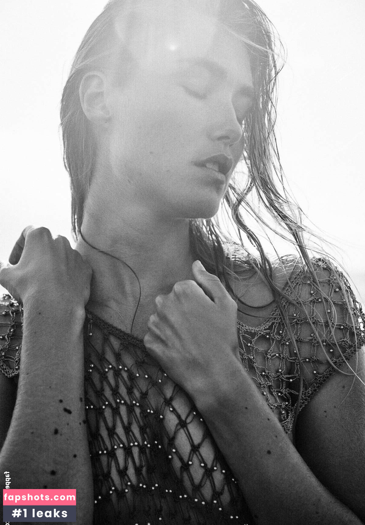 Océane Le Ny nude babe gallery