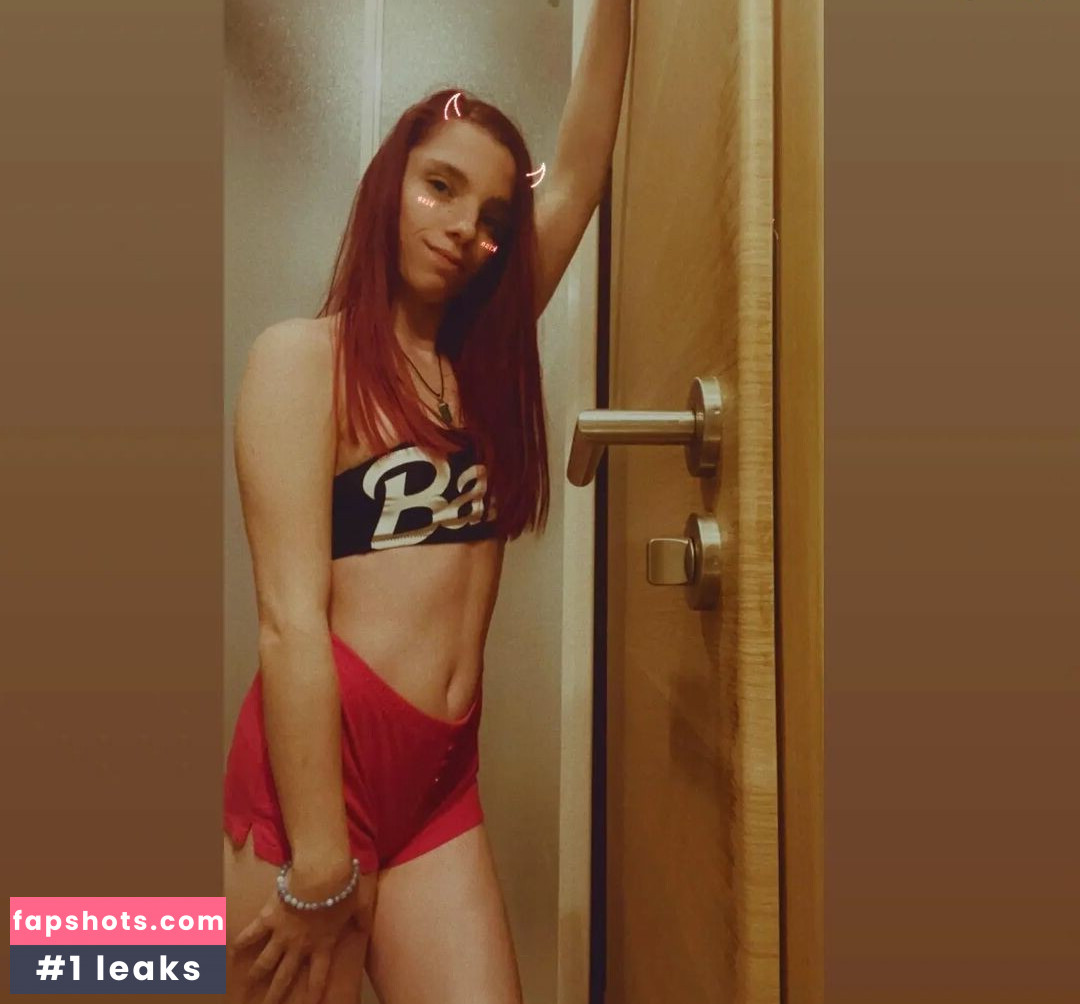 Océane Licorne gallery photo #33