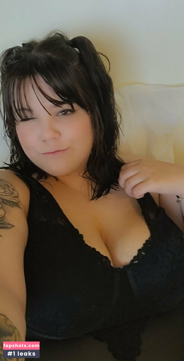 octobermae gallery photo #3