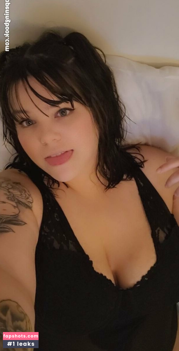 octobermae gallery photo #8