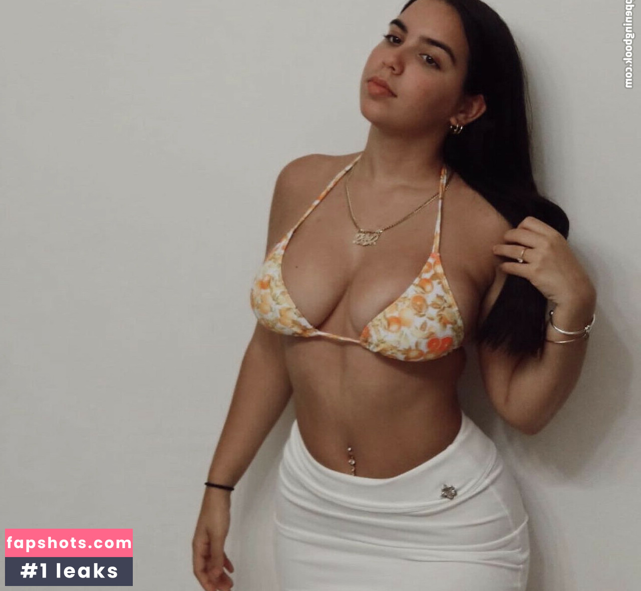 Odanelisalonso gallery photo #6