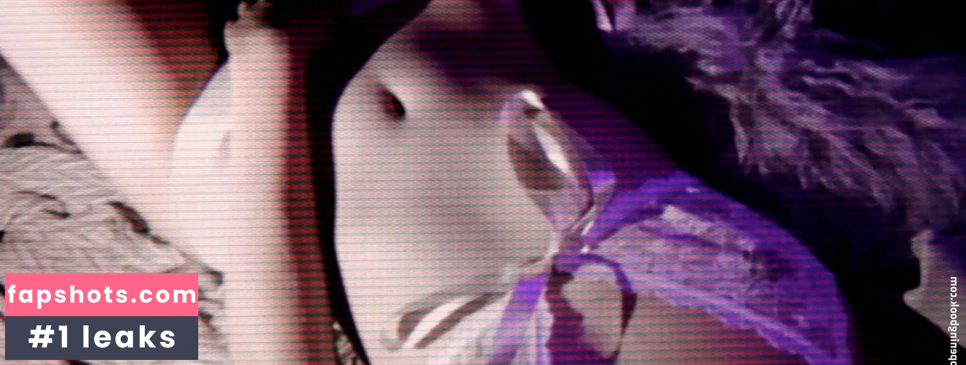 Odessa Young gallery photo #14