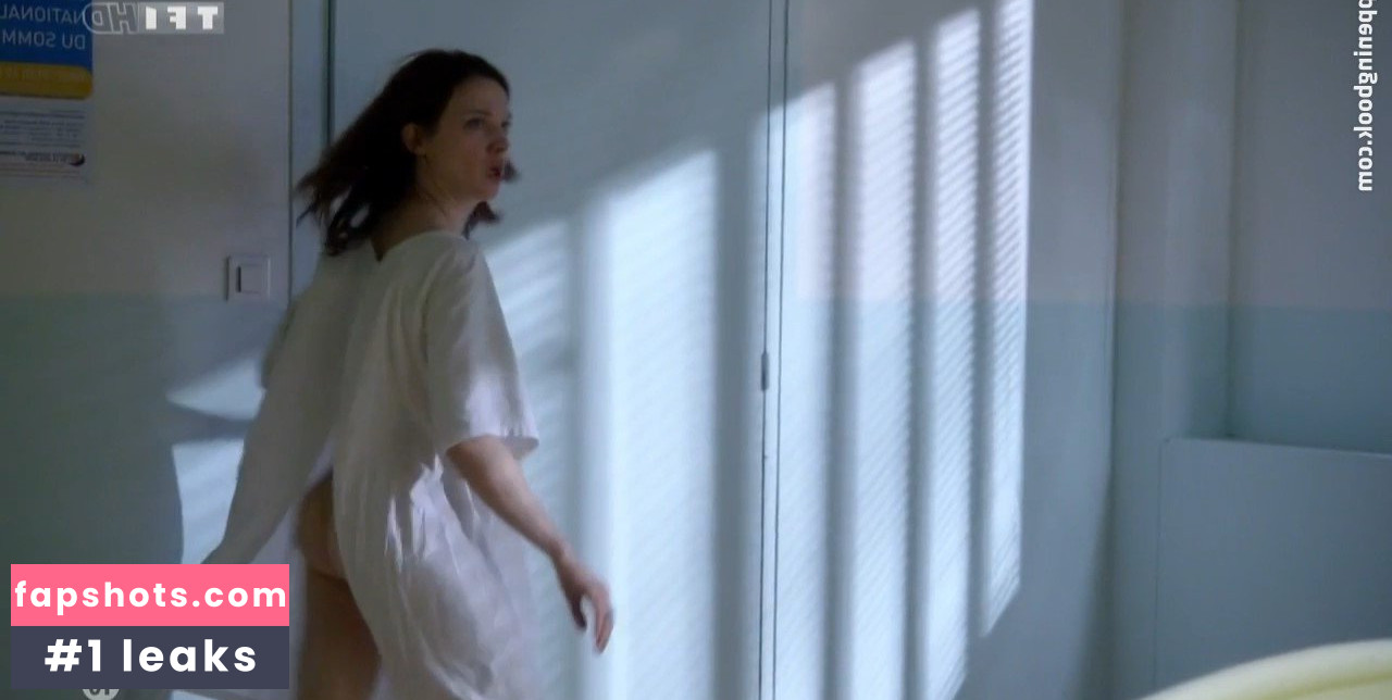 Odile Vuillemin gallery photo #3