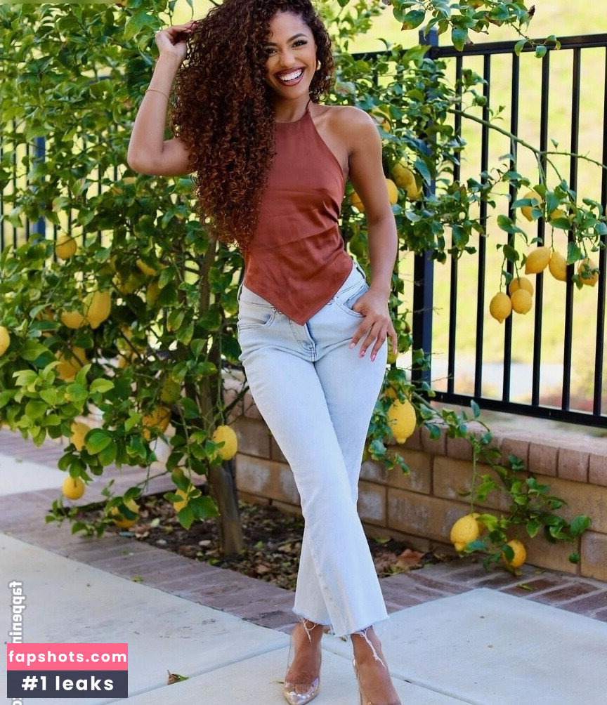 Official Janina gallery photo #3