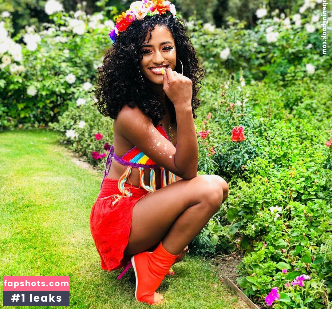 Official Janina gallery photo #36