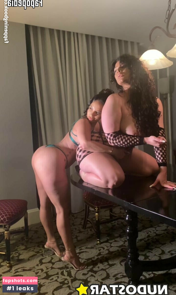 Officialzoerenea gallery photo #2