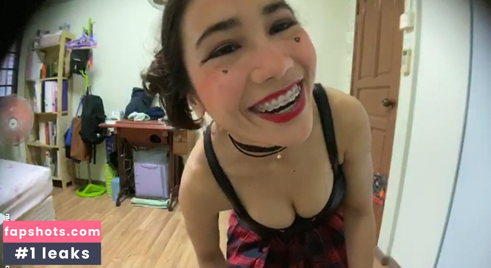 Offlinemandy gallery photo #20