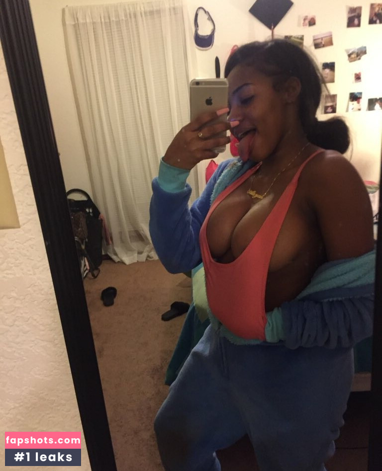 Ogleahswanky nude babe gallery