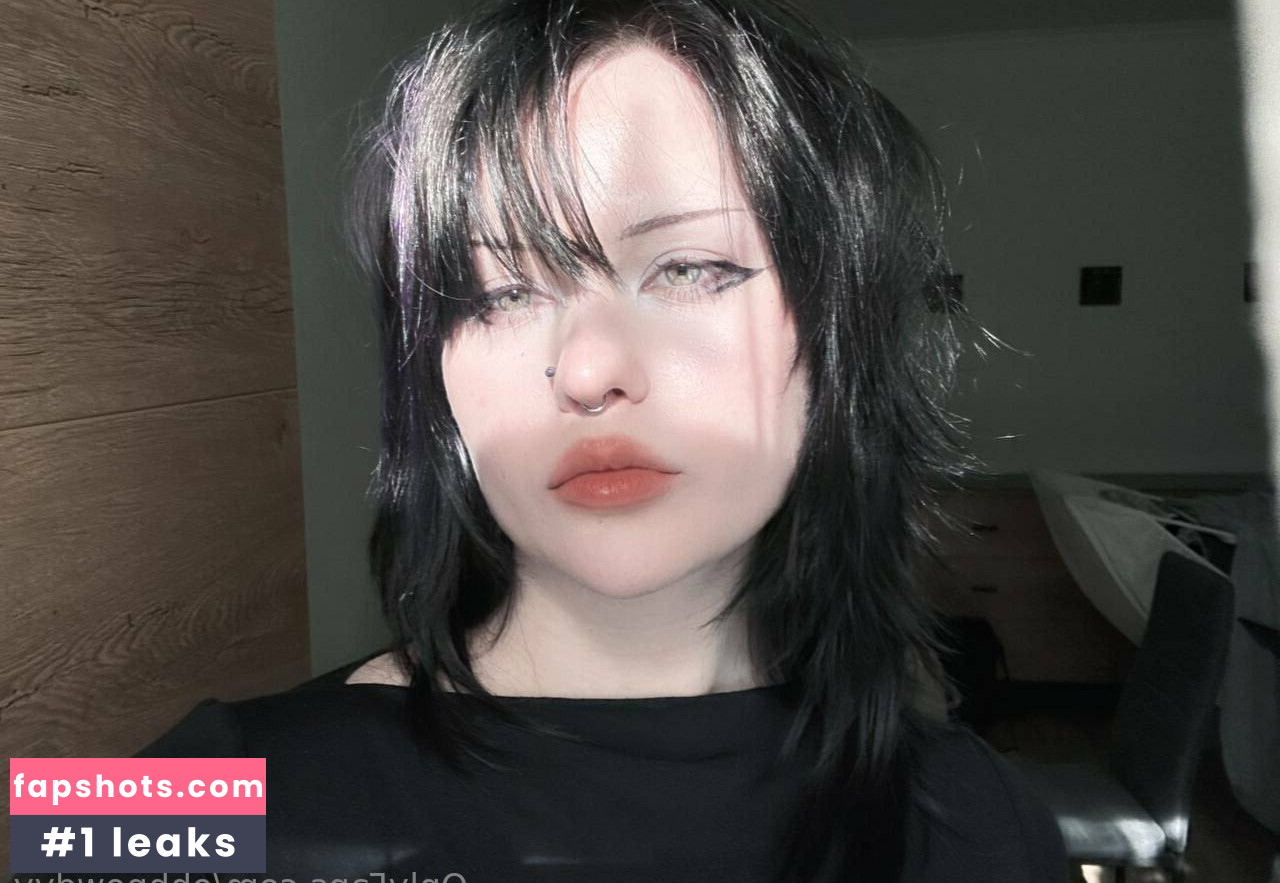 ohhpowdyy gallery photo #2