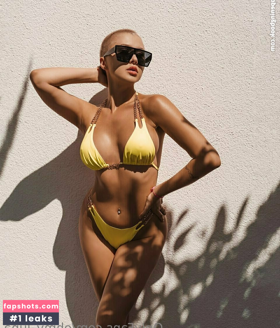 ohmy_luna gallery photo #35