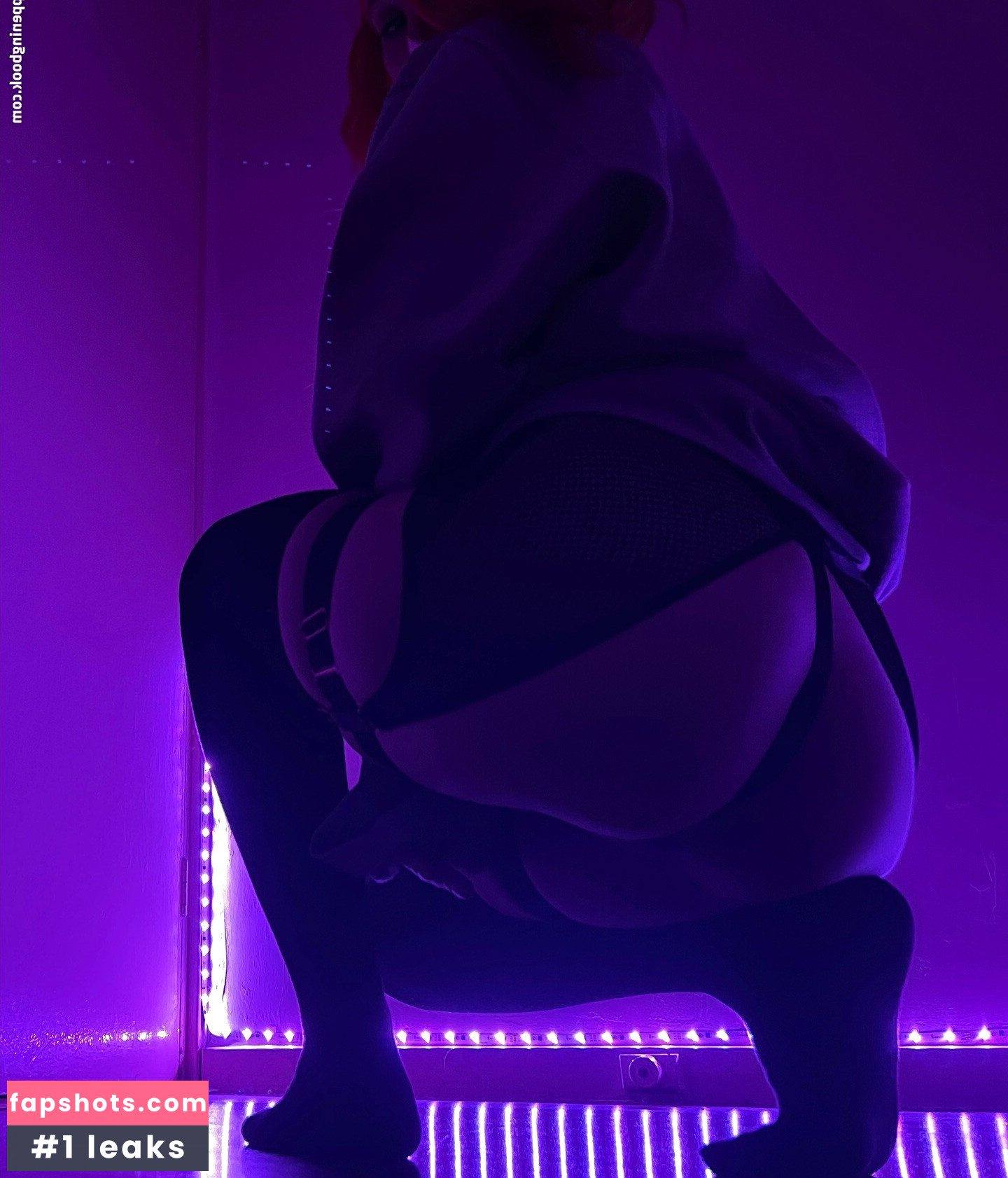 Ohmygelf gallery photo #7