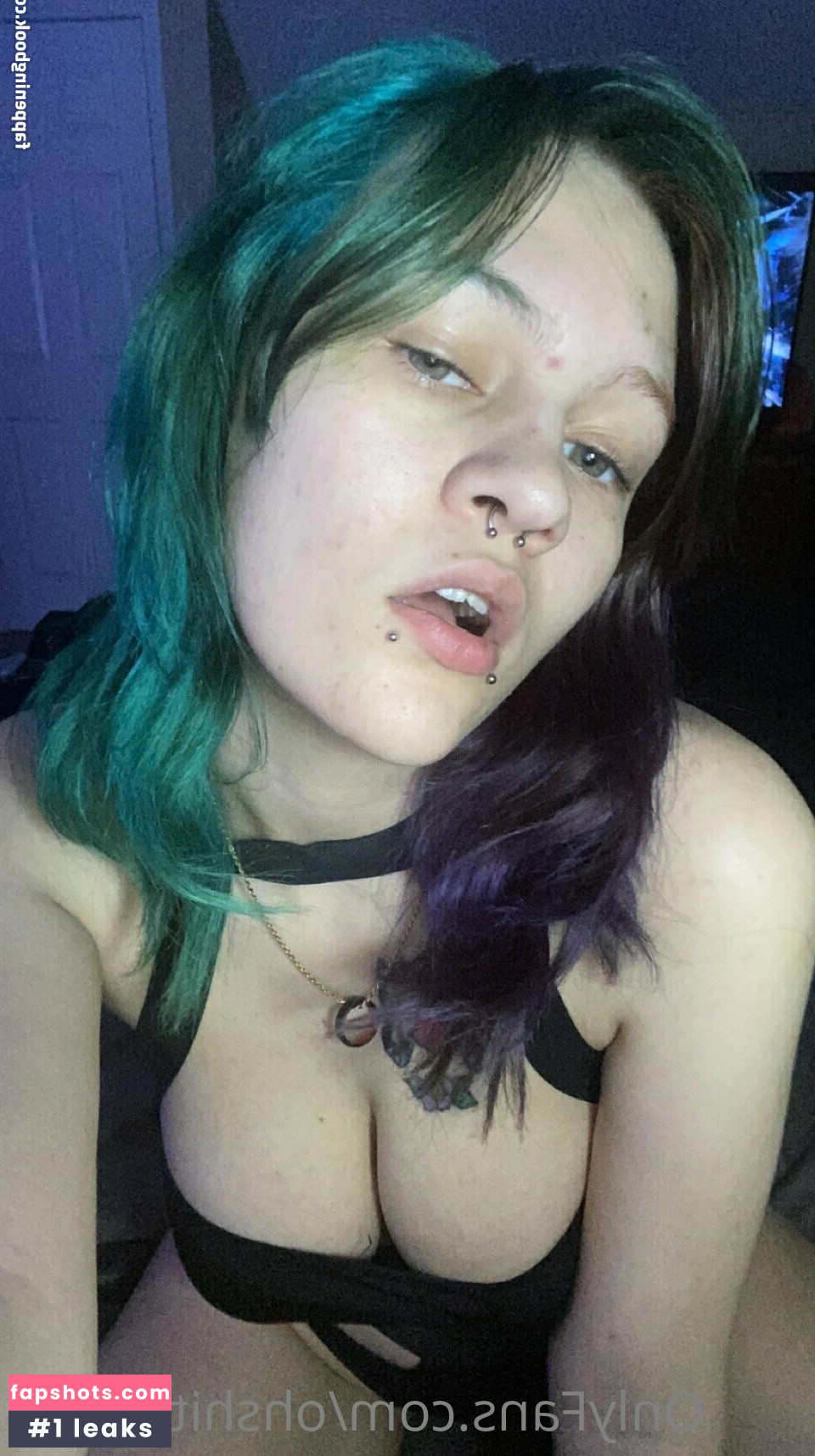 ohshitwhtup nude babe gallery