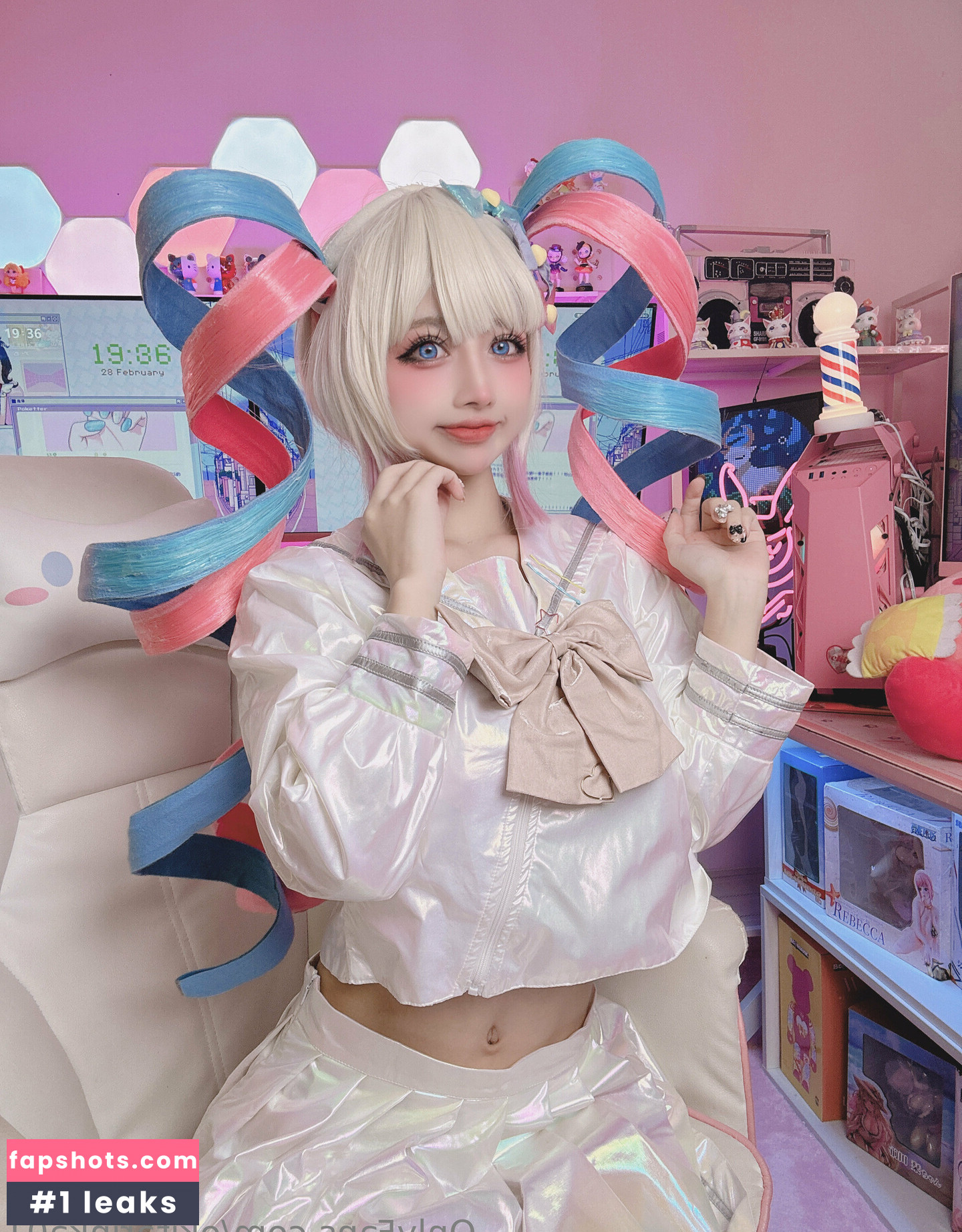 Okita Rinka gallery photo #30