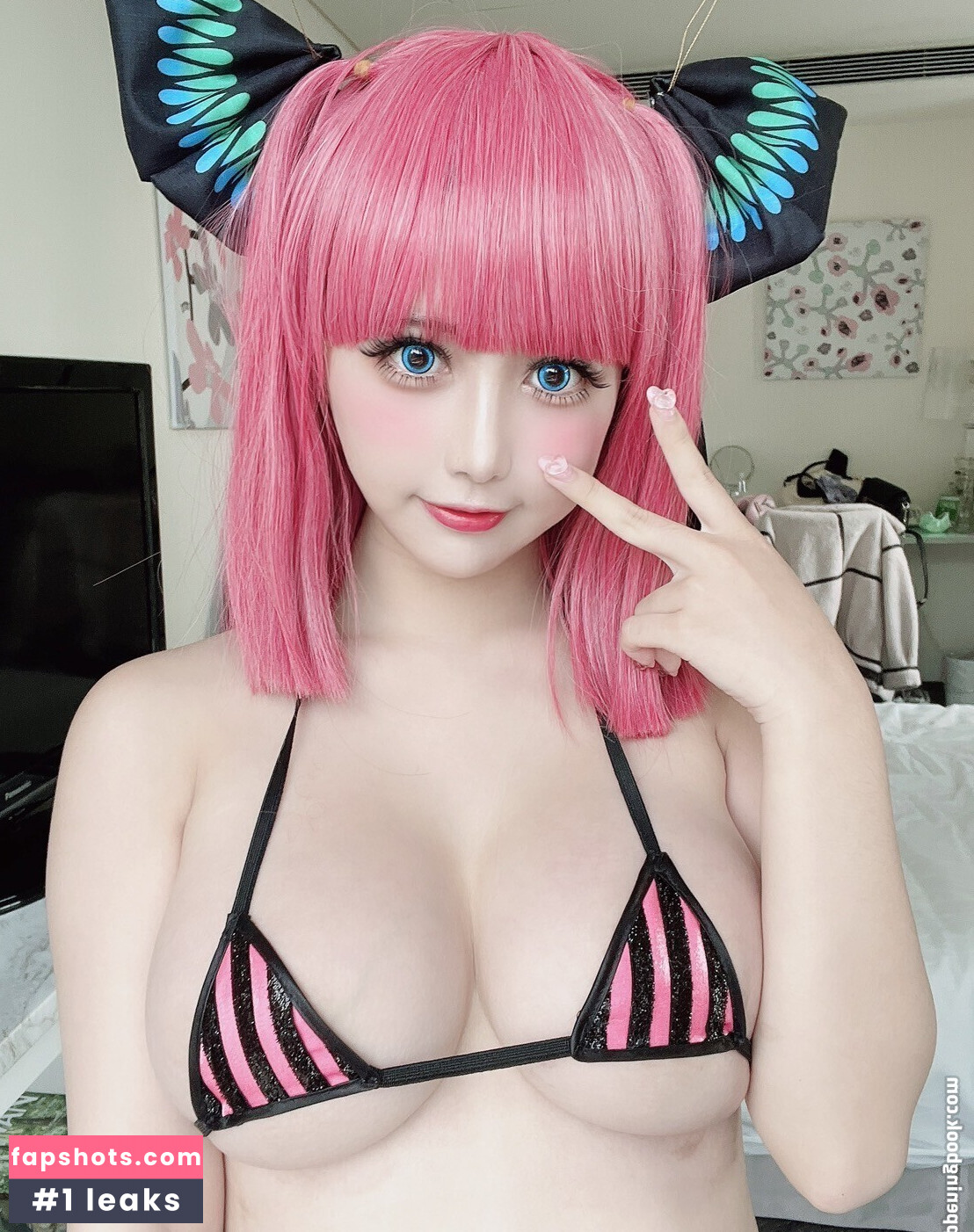 Okita Rinka gallery photo #455