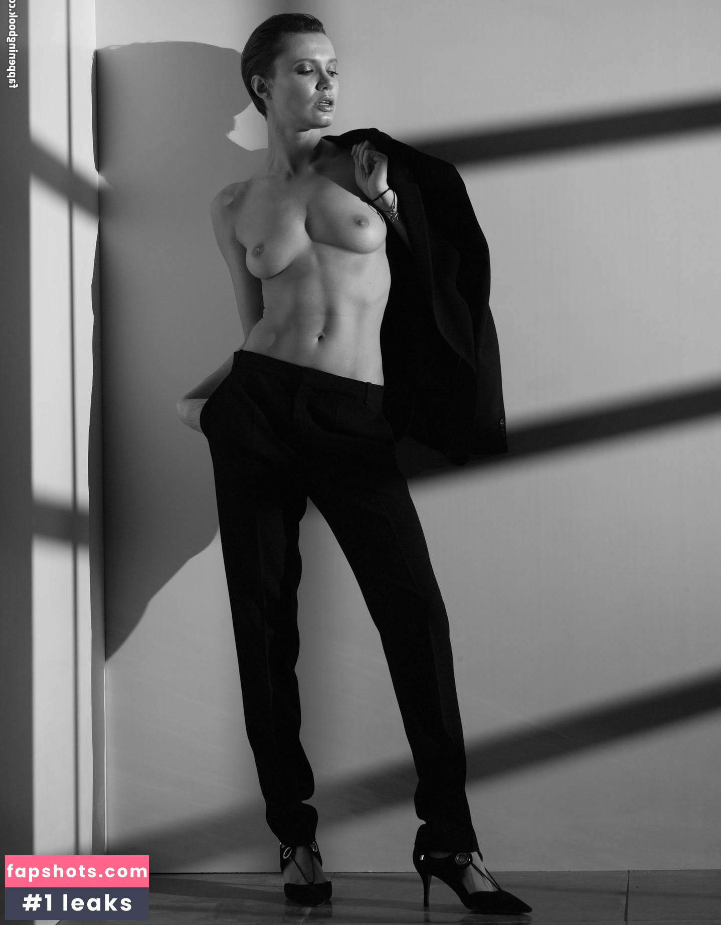 Oksana Chucha Nude Leaks OnlyFans Photos #73 - LeakJerk