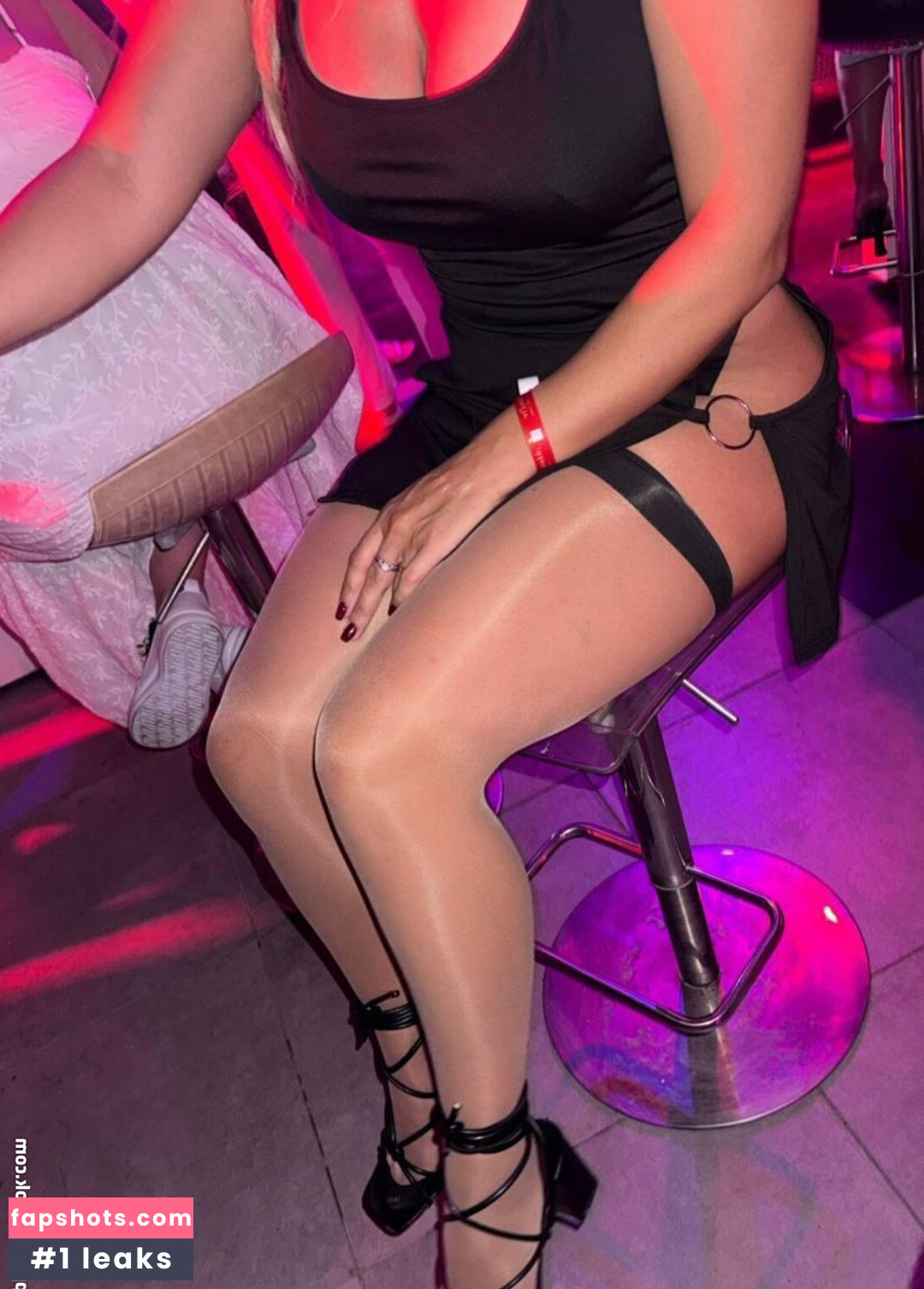 Oksana Mishyna gallery photo #37