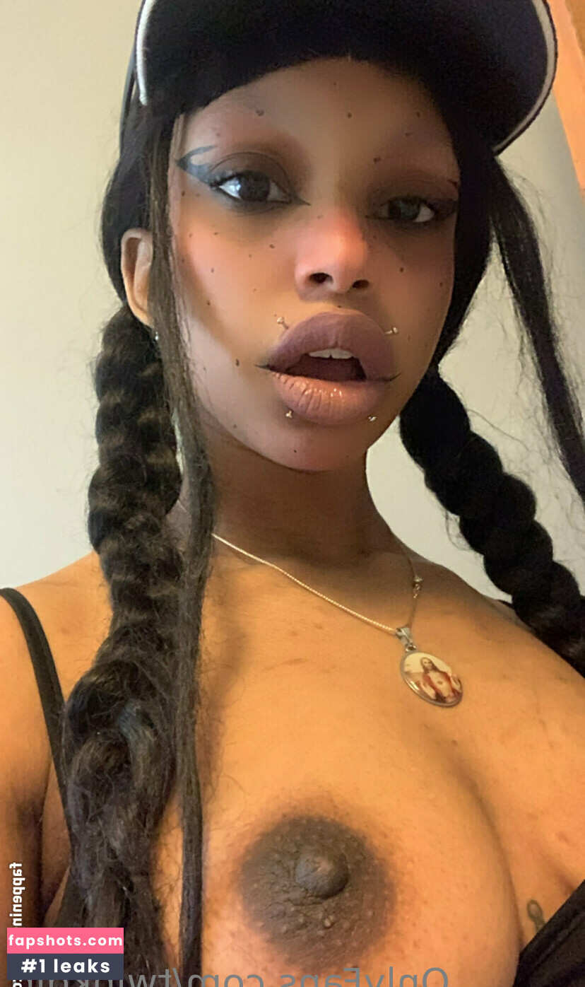 okyyloiviaa Nude Leaks OnlyFans Photos #18 - LeakJerk