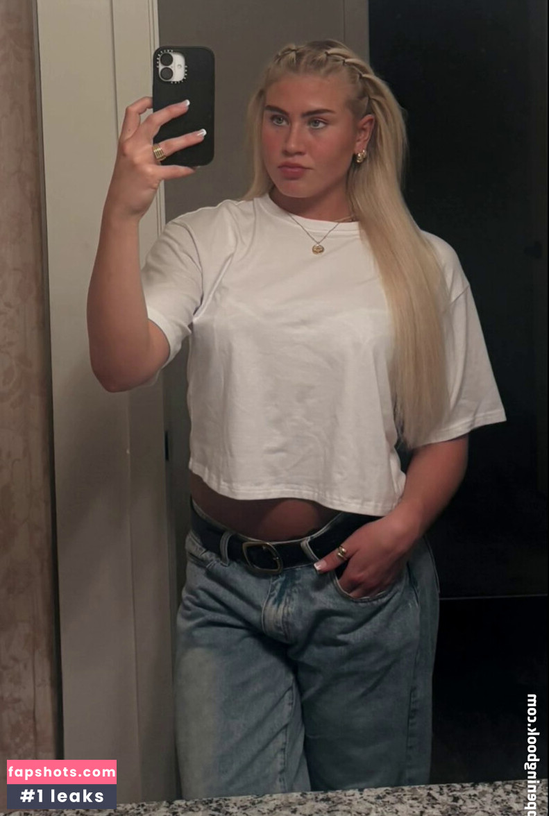 Olena Sadovska gallery photo #3