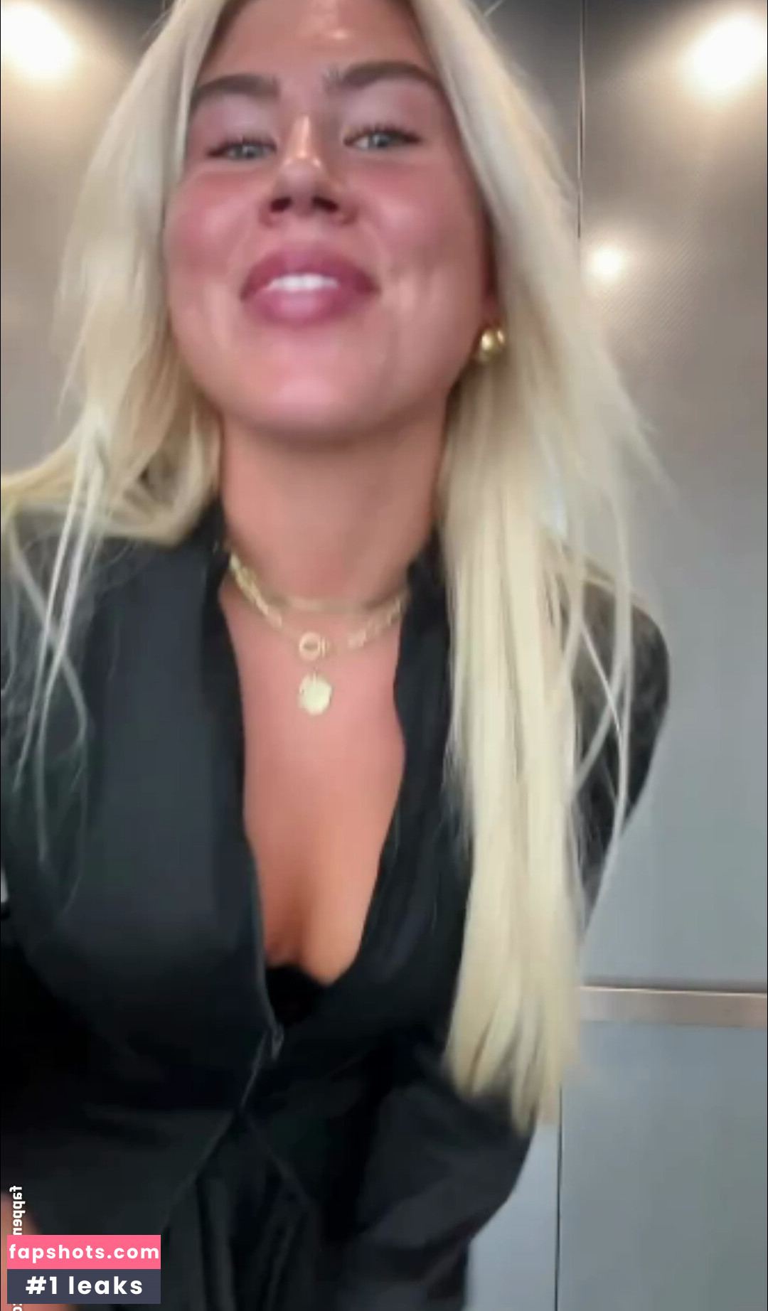 Olena Sadovska gallery photo #32