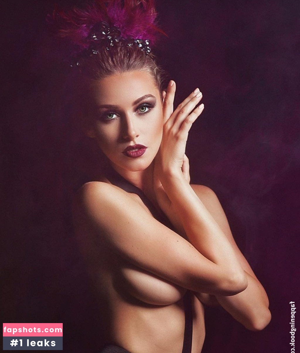 Olga Alberti gallery photo #61