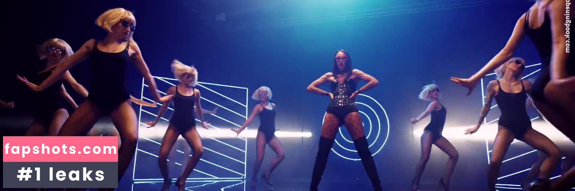 Olga Buzova gallery photo #33