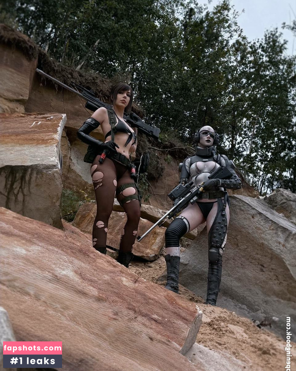 Olga Haku gallery photo #11