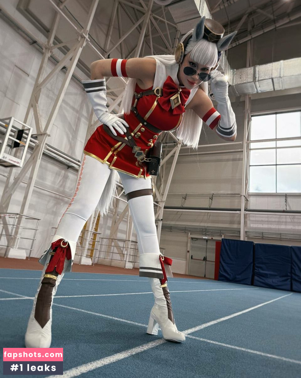 Olga Haku gallery photo #7