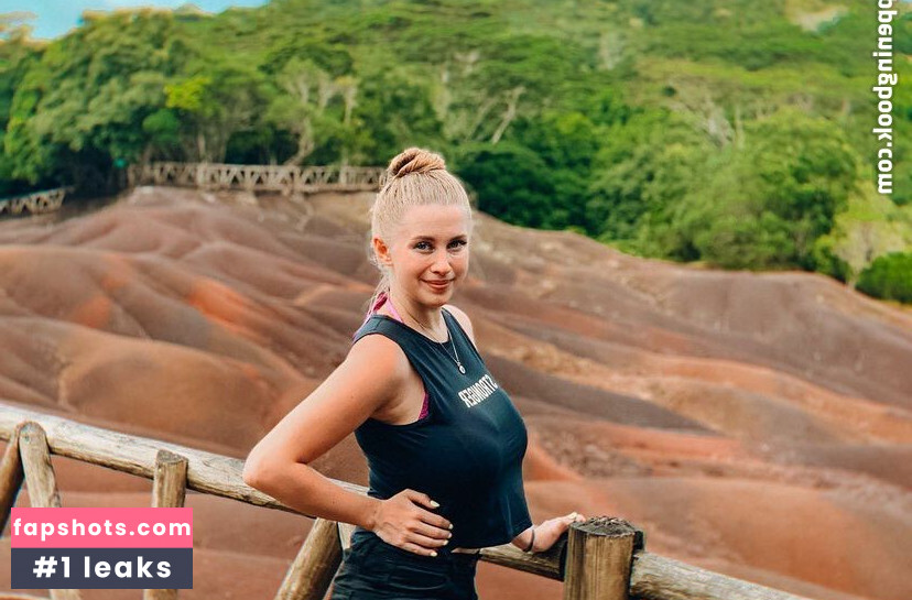 Olga Velichko nude babe gallery