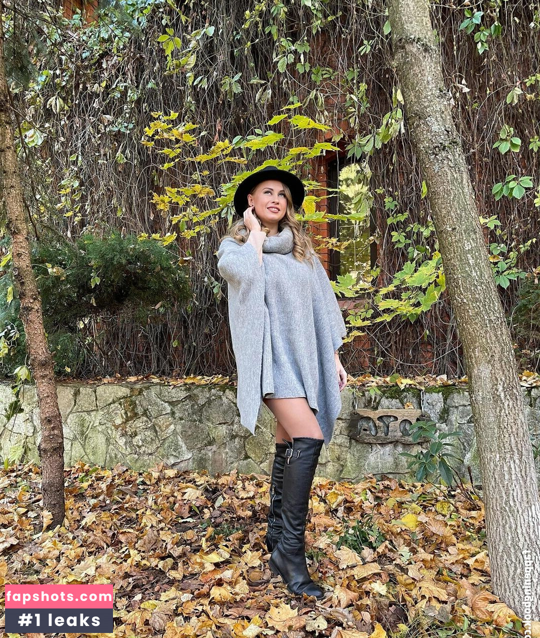 Olga Velichko gallery photo #18