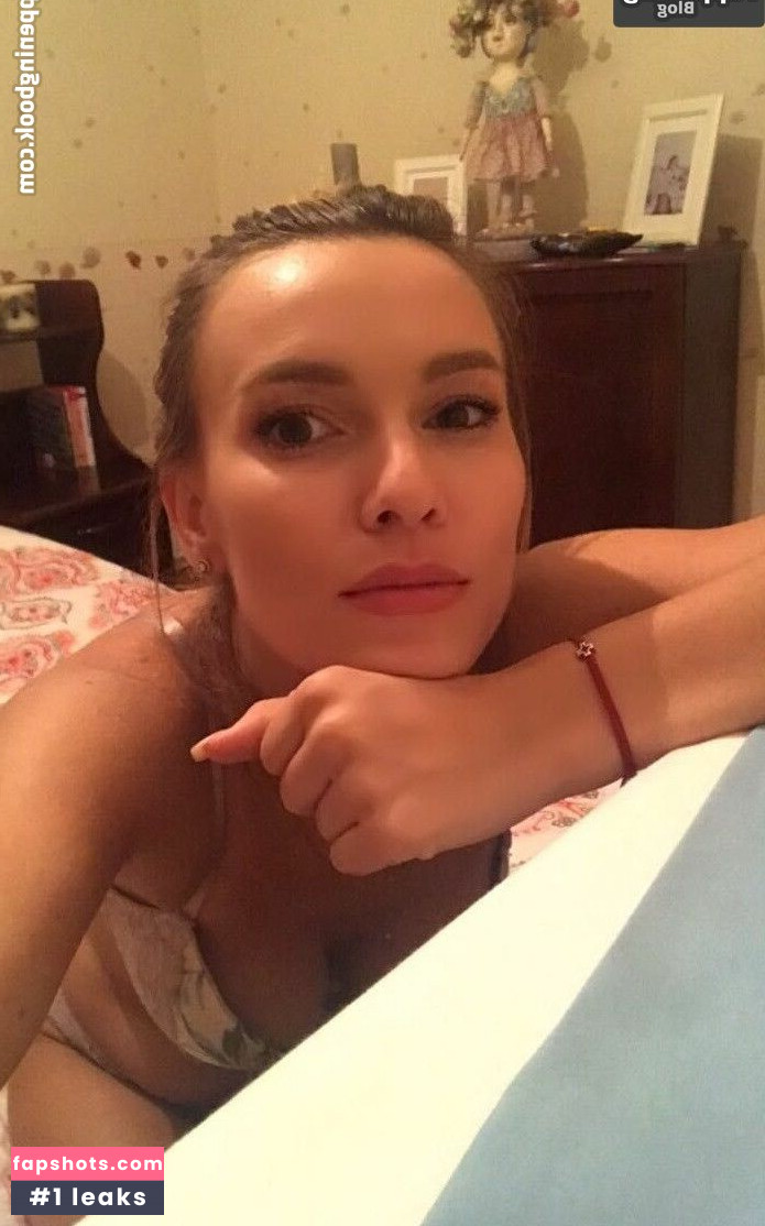 Olia Tira gallery photo #11