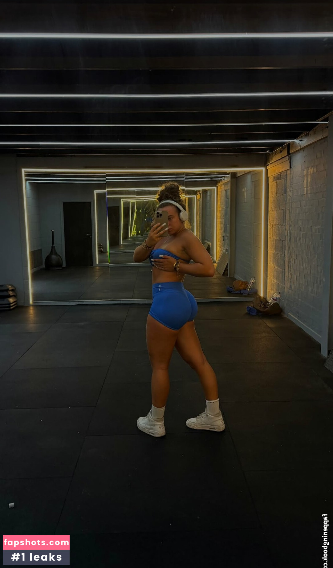 Olivia Alex gallery photo #21