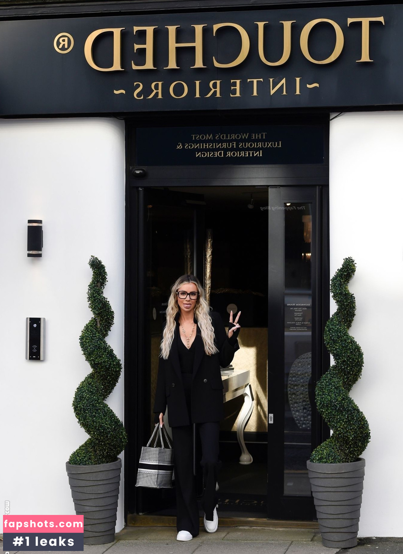 Olivia Attwood gallery photo #128