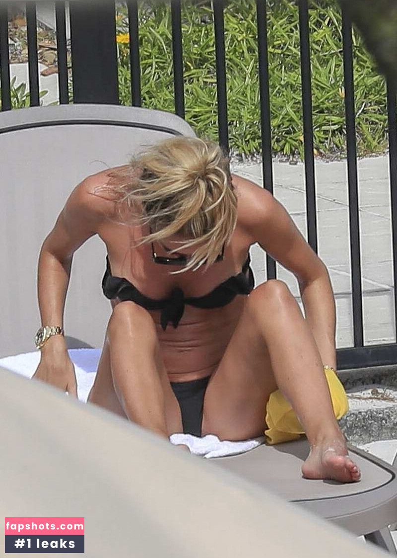 Olivia Attwood gallery photo #34