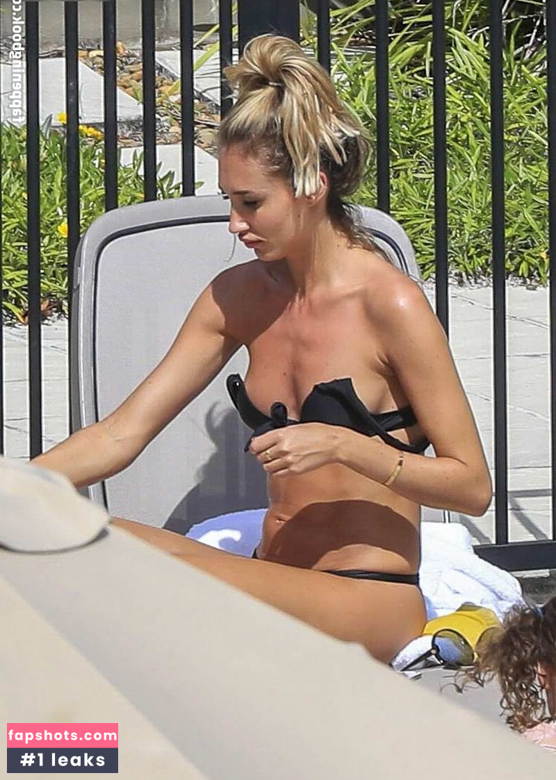 Olivia Attwood gallery photo #40