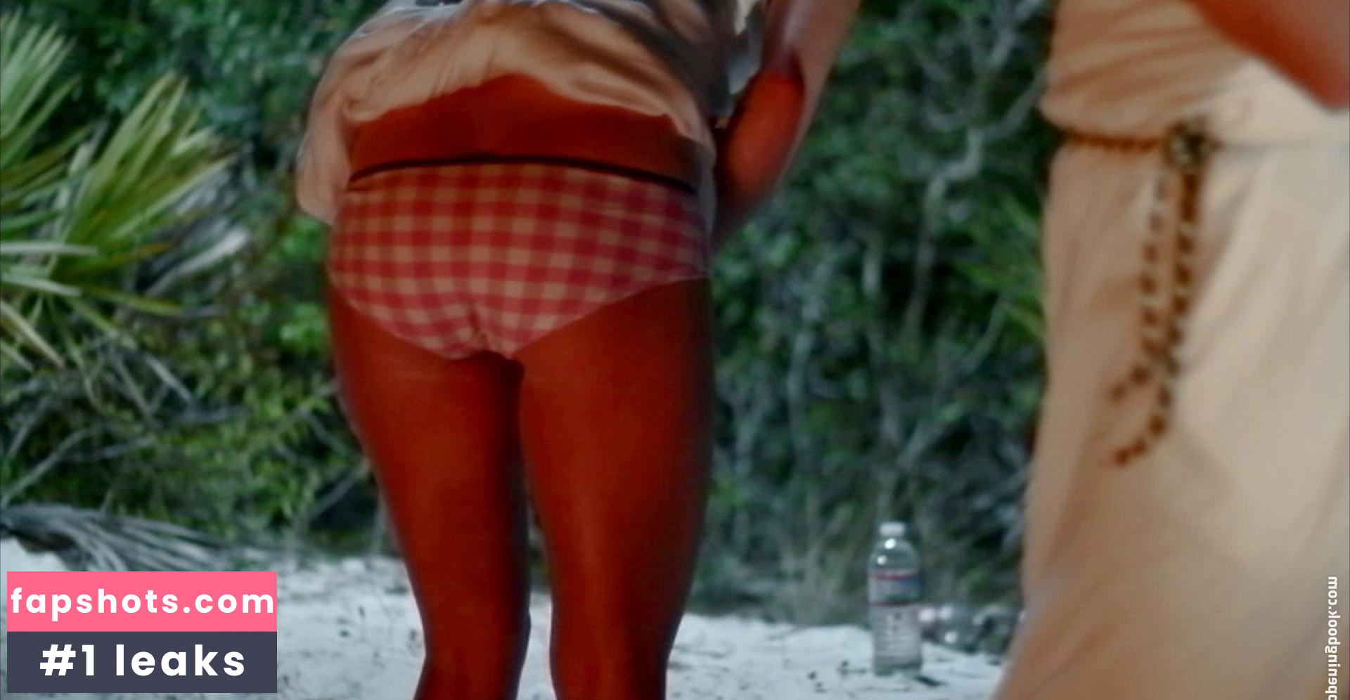 Olivia Blake gallery photo #7